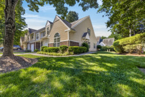 8911 Bryant Field Circle, Charlotte, North Carolina 28277, United States